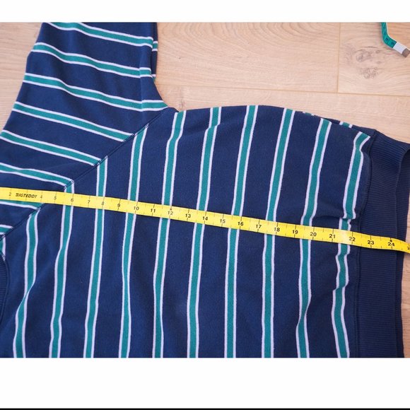 American Eagle Sweatshirt - Picture 4 of 5